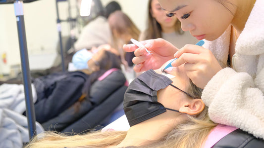 How to Become a Successful Lash Artist
